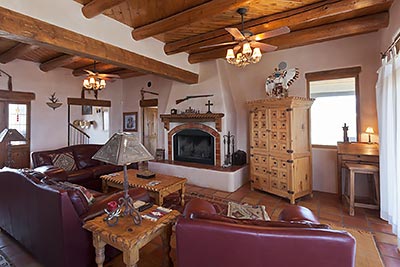 Taos, vacation rental living room